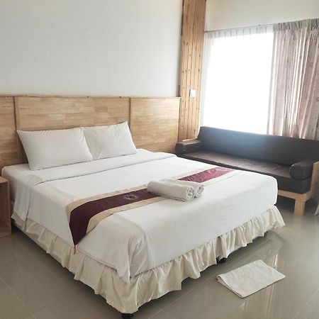 Yuwadee Resort Csalong Kültér fotó