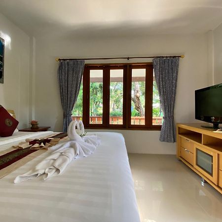 Yuwadee Resort Csalong Kültér fotó