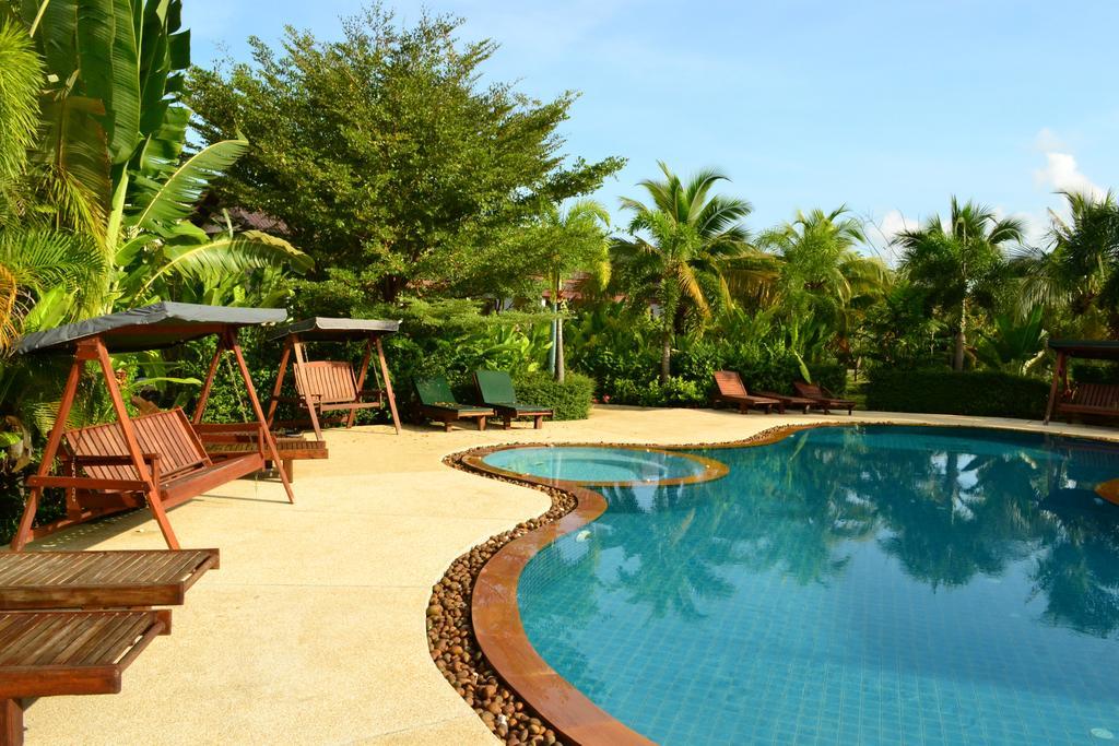 Yuwadee Resort Csalong Kültér fotó