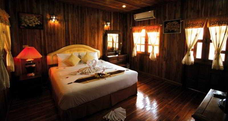 Yuwadee Resort Csalong Kültér fotó