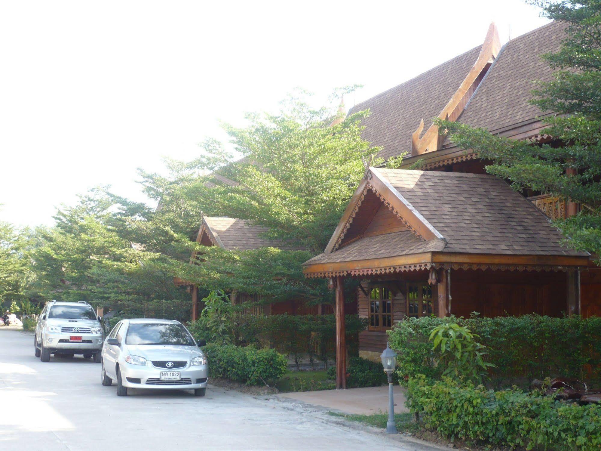 Yuwadee Resort Csalong Kültér fotó