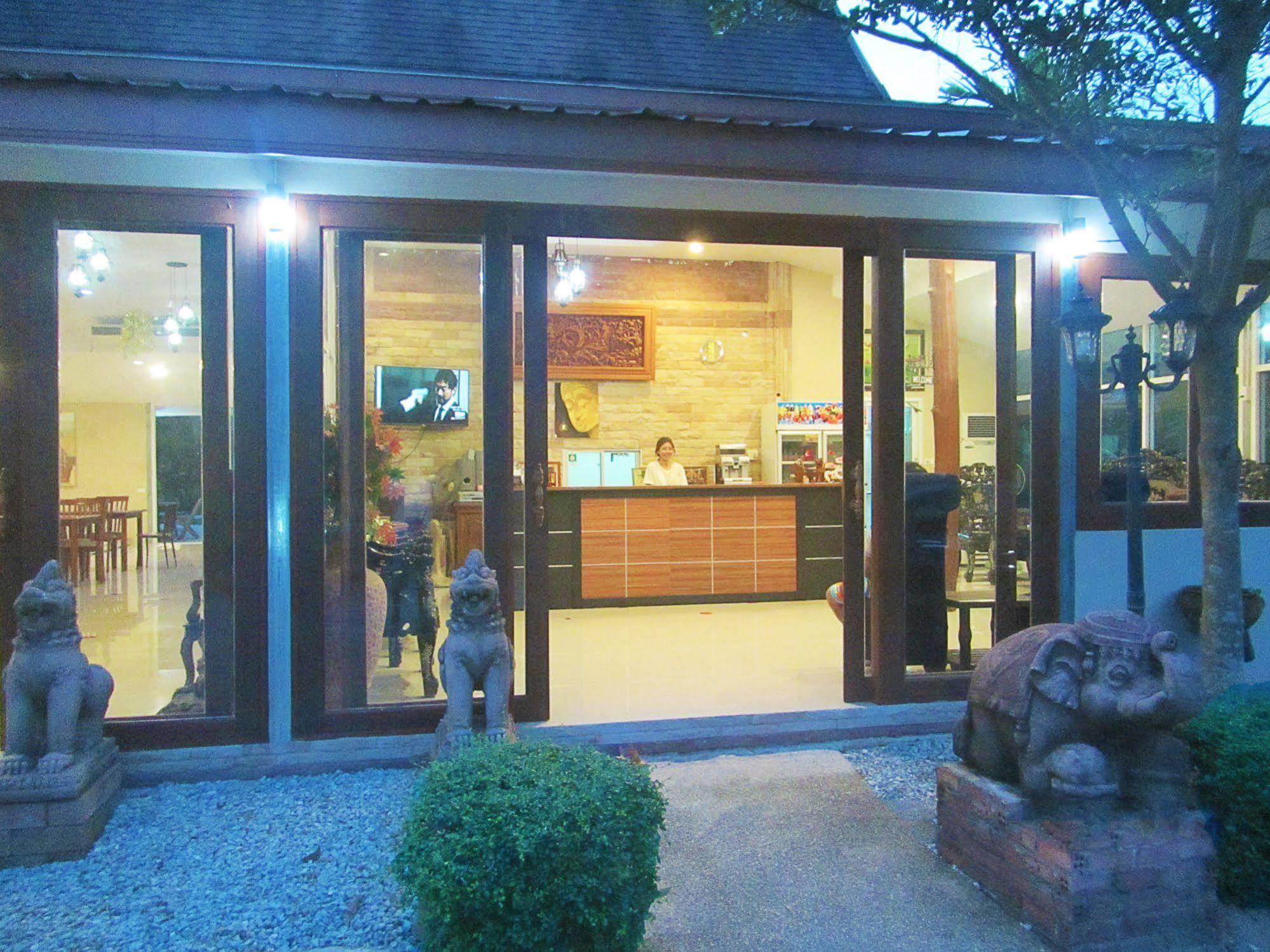 Yuwadee Resort Csalong Kültér fotó