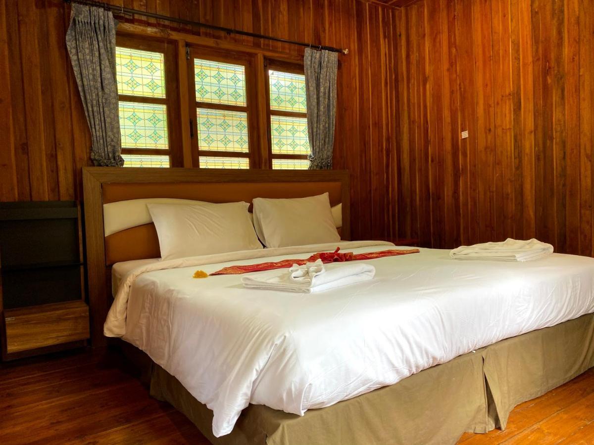 Yuwadee Resort Csalong Kültér fotó