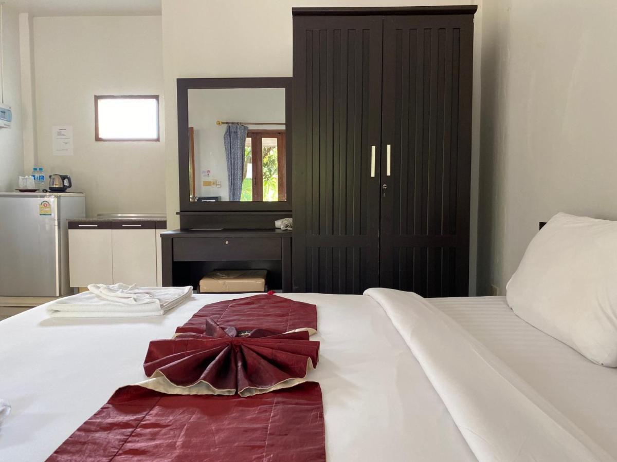Yuwadee Resort Csalong Kültér fotó